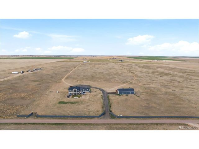 59601 E 56th Ave, Strasburg, CO 80136