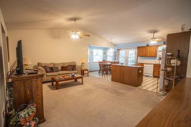 2613 W 44th St S, Wichita, KS 67217