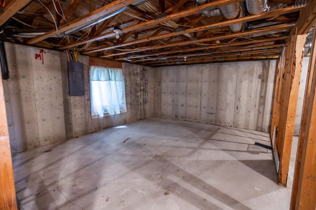 2613 W 44th St S, Wichita, KS 67217