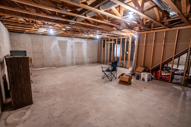 2613 W 44th St S, Wichita, KS 67217