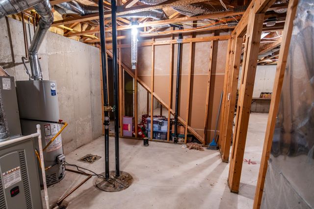 2613 W 44th St S, Wichita, KS 67217