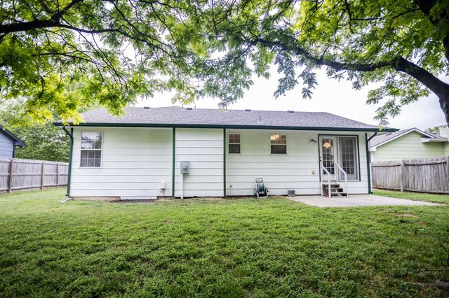 2613 W 44th St S, Wichita, KS 67217