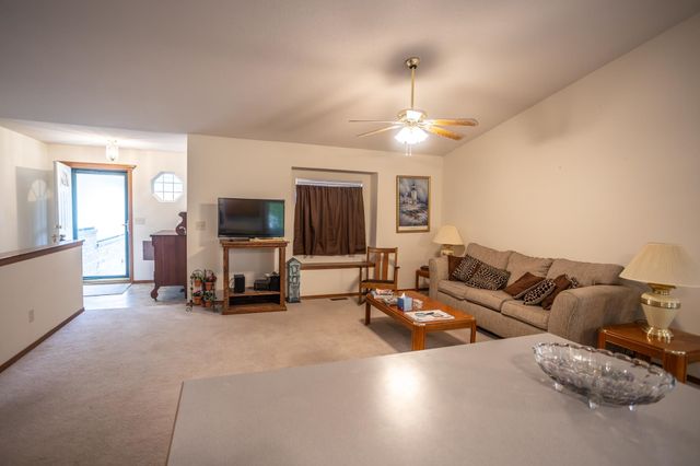 2613 W 44th St S, Wichita, KS 67217