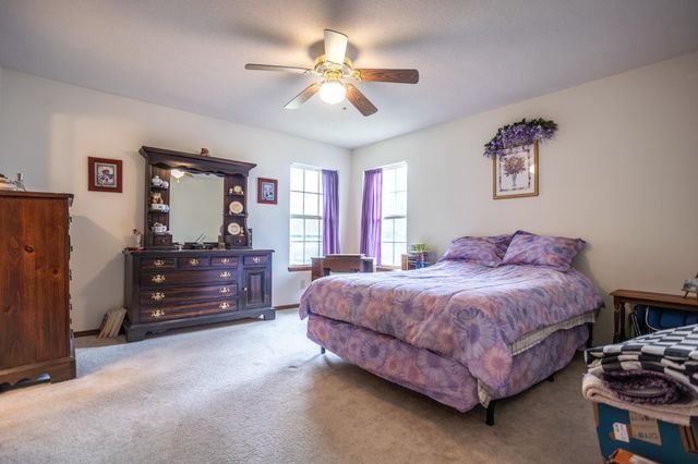 2613 W 44th St S, Wichita, KS 67217