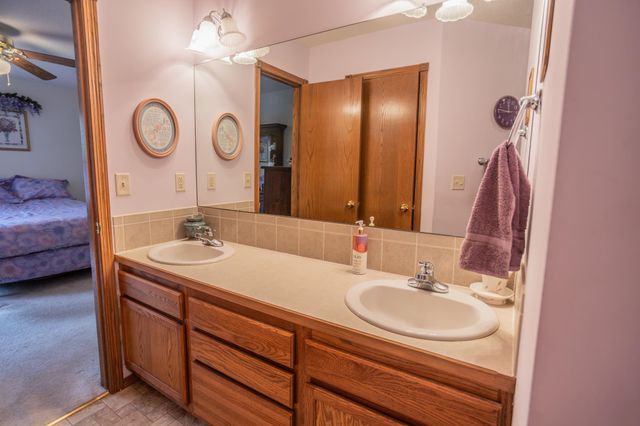 2613 W 44th St S, Wichita, KS 67217