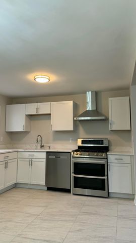 2926 State Street, Lake Station, IN 46405