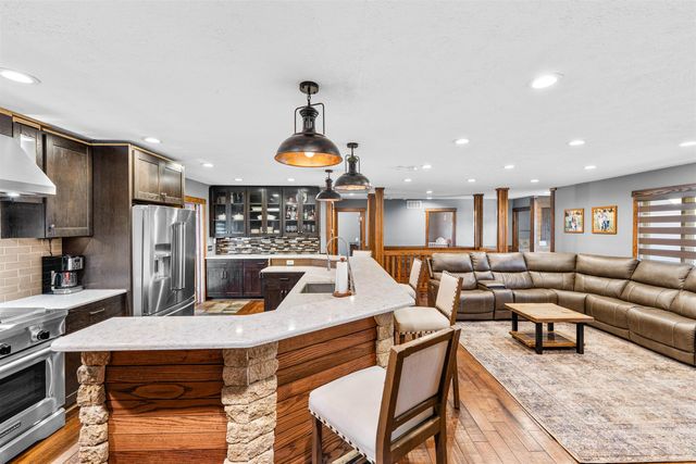 1064 E Lapsley Rd, Assaria, KS 67416