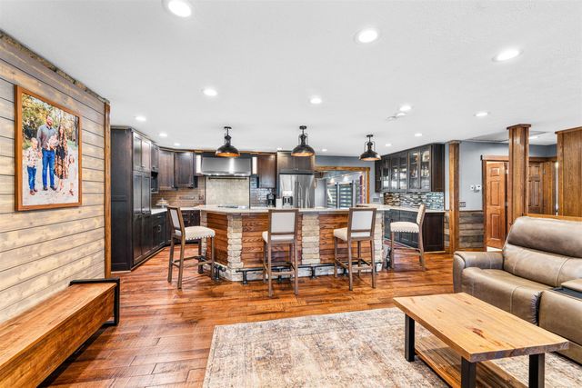 1064 E Lapsley Rd, Assaria, KS 67416