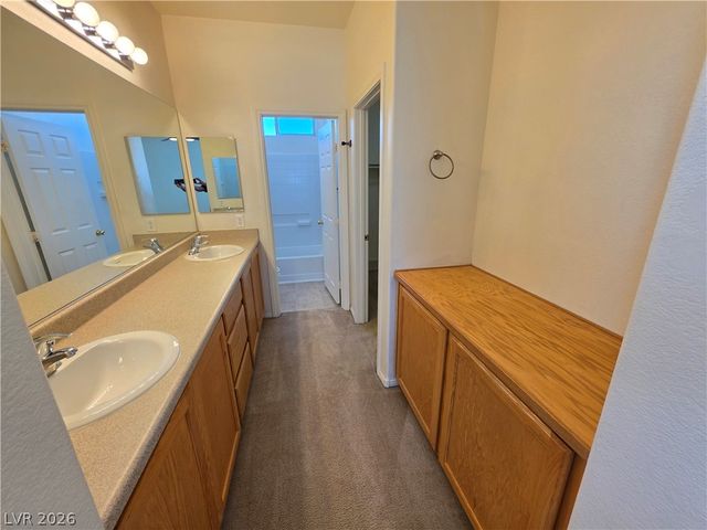 1330 Willow Village Avenue, Las Vegas, NV 89183