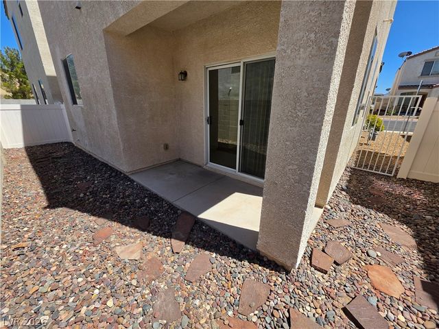 1330 Willow Village Avenue, Las Vegas, NV 89183