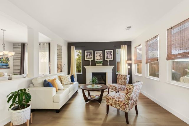 864 Spotted Pony Ln, Rocklin, CA 95765