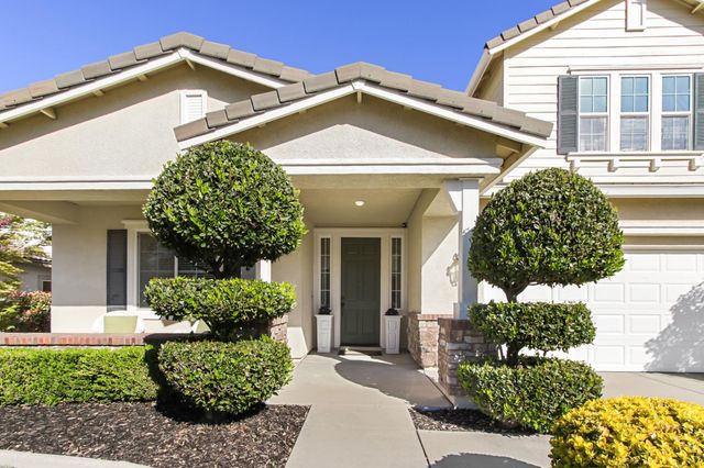 864 Spotted Pony Ln, Rocklin, CA 95765