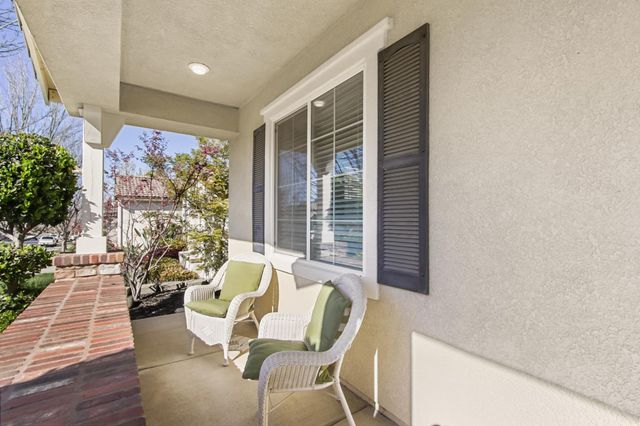 864 Spotted Pony Ln, Rocklin, CA 95765