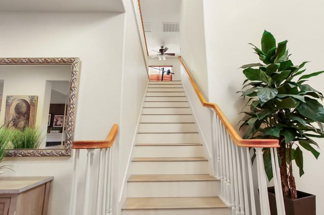 864 Spotted Pony Ln, Rocklin, CA 95765