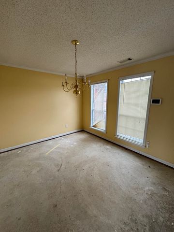 7669 MINERAL CREST CIR S, Unincorporated, TN 38125