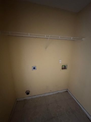 7669 MINERAL CREST CIR S, Unincorporated, TN 38125