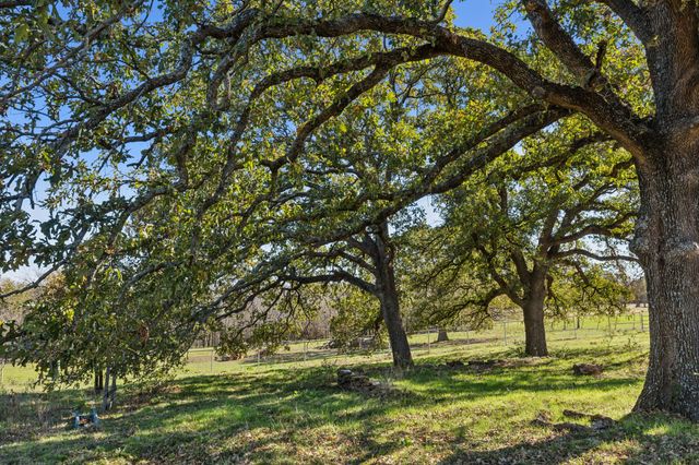 2212 Spring Hill Road, Aubrey, TX 76227