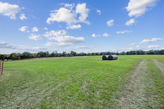 2212 Spring Hill Road, Aubrey, TX 76227
