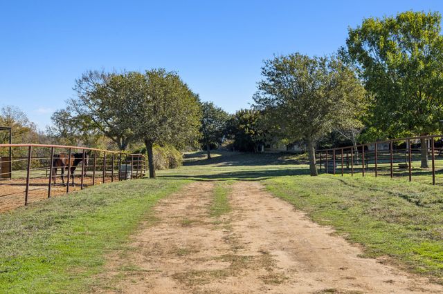 2212 Spring Hill Road, Aubrey, TX 76227