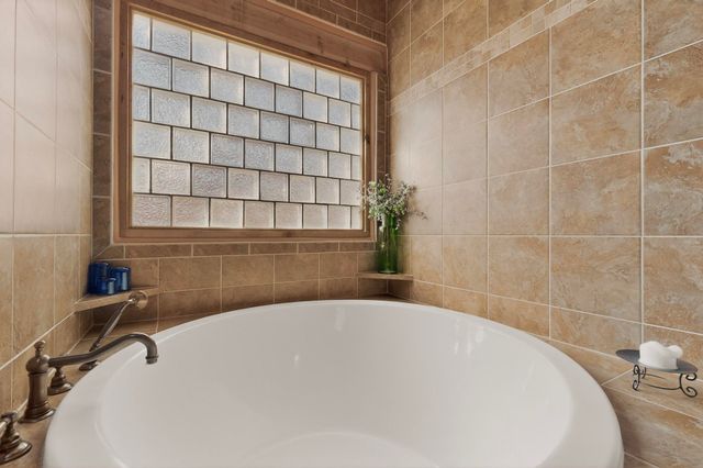 704 Tyler Road NW, Los Ranchos, NM 87107