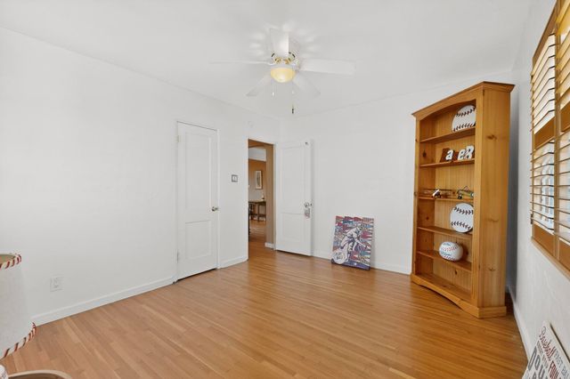 704 Tyler Road NW, Los Ranchos, NM 87107