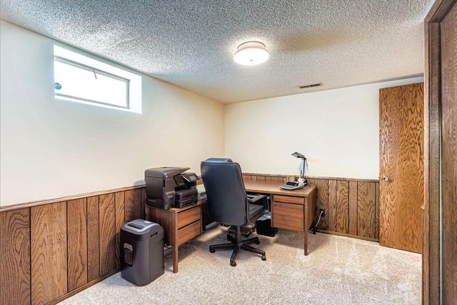 6016 79th Avenue N, Brooklyn Park, MN 55443