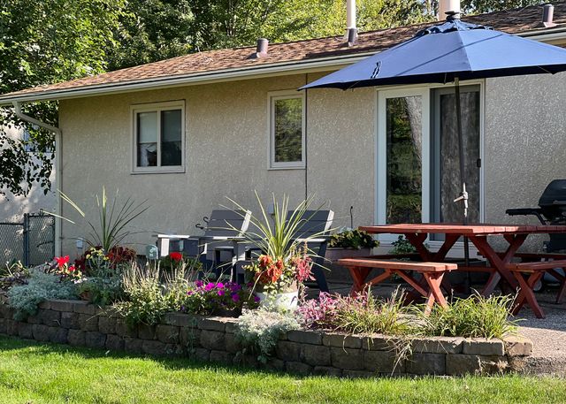 6016 79th Avenue N, Brooklyn Park, MN 55443