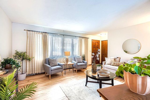 6016 79th Avenue N, Brooklyn Park, MN 55443