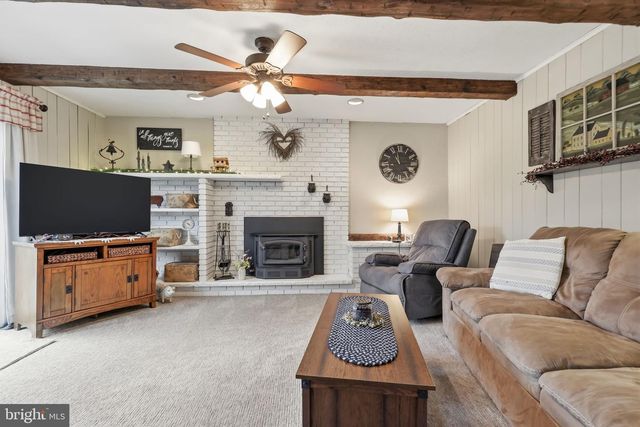 2232 SWAMP RD, Fountainville, PA 18923