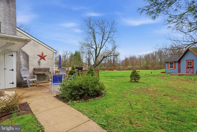 2232 SWAMP RD, Fountainville, PA 18923
