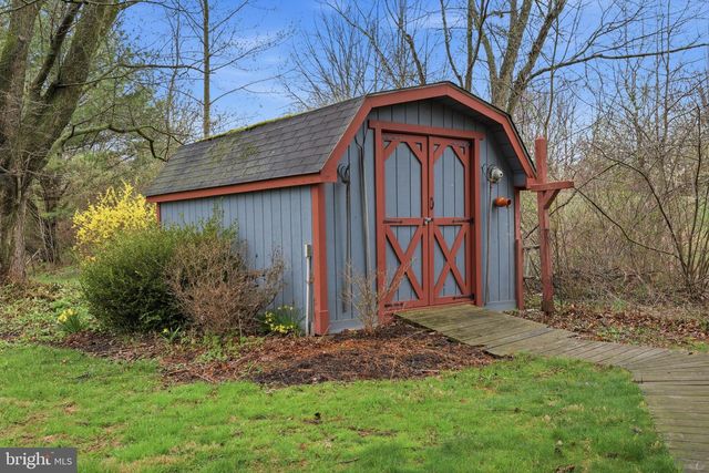2232 SWAMP RD, Fountainville, PA 18923