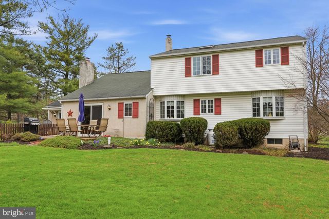 2232 SWAMP RD, Fountainville, PA 18923