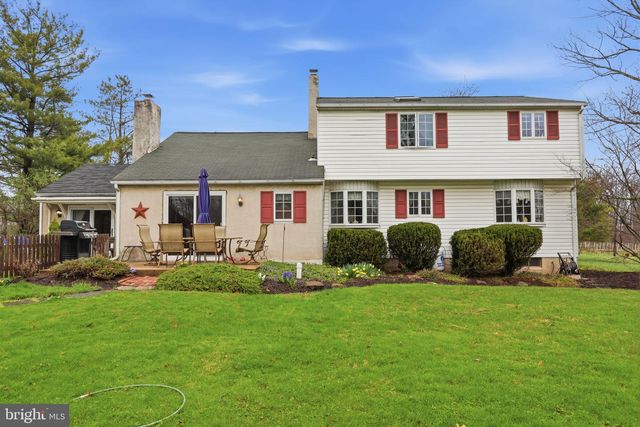 2232 SWAMP RD, Fountainville, PA 18923