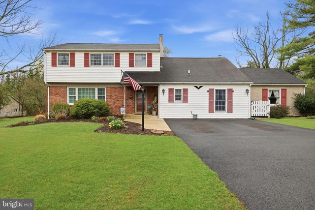 2232 SWAMP RD, Fountainville, PA 18923