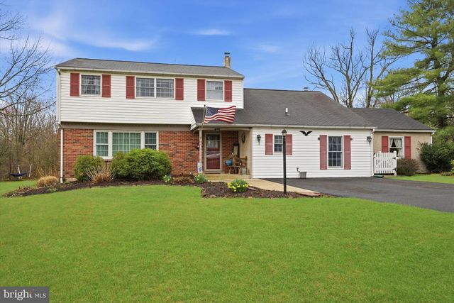 2232 SWAMP RD, Fountainville, PA 18923