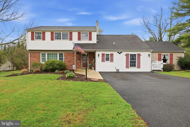 2232 SWAMP RD, Fountainville, PA 18923