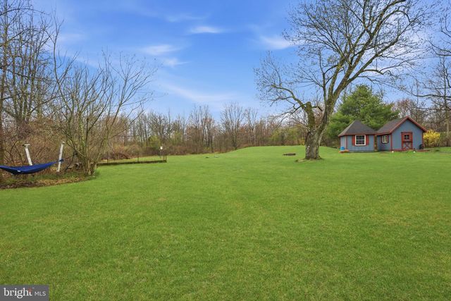 2232 SWAMP RD, Fountainville, PA 18923