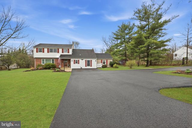 2232 SWAMP RD, Fountainville, PA 18923
