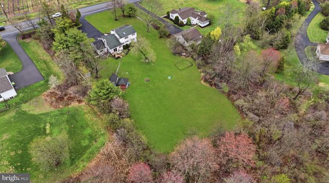 2232 SWAMP RD, Fountainville, PA 18923