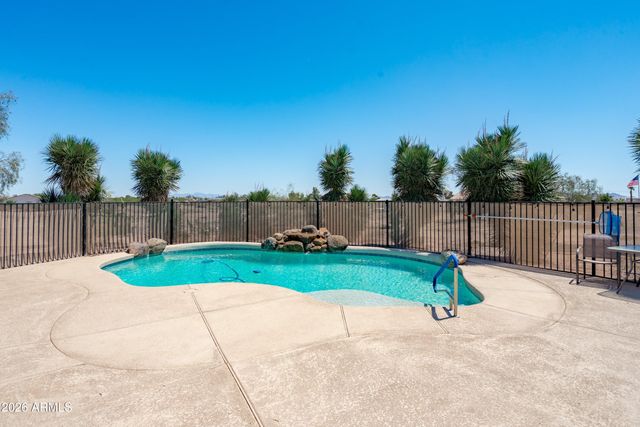 33617 W WIER Avenue, Tonopah, AZ 85354