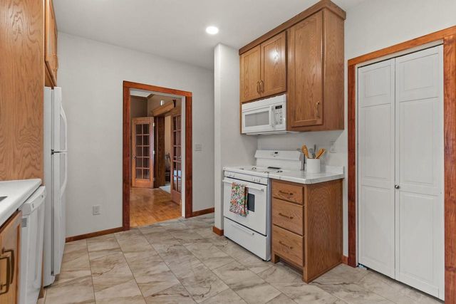 120 E COMMERCIAL STREET, Appleton, WI 54911