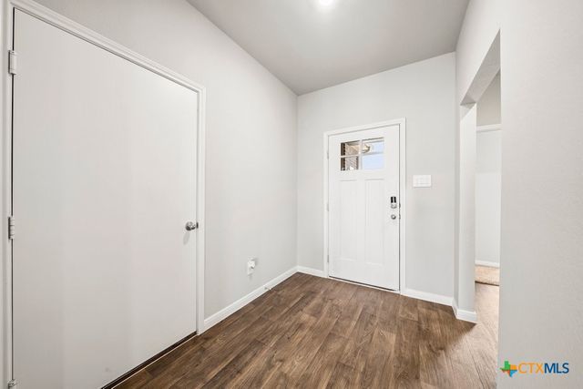 154 Solitude Drive, San Marcos, TX 78666