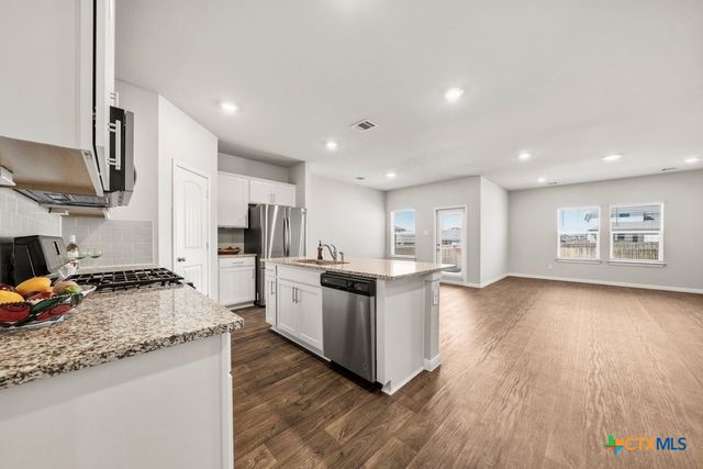 154 Solitude Drive, San Marcos, TX 78666