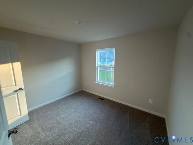 8760 Whitman Dr, Chesterfield, VA 23832