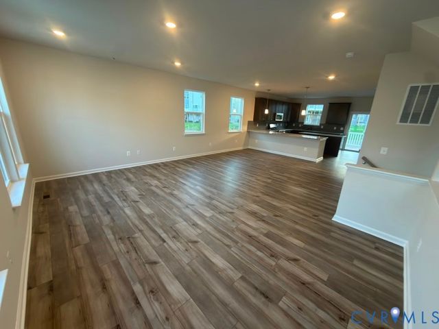 8760 Whitman Dr, Chesterfield, VA 23832