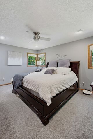 4000 Mehaffey Lane NE, Solon, IA 52333