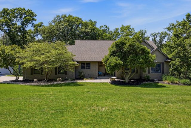 4000 Mehaffey Lane NE, Solon, IA 52333