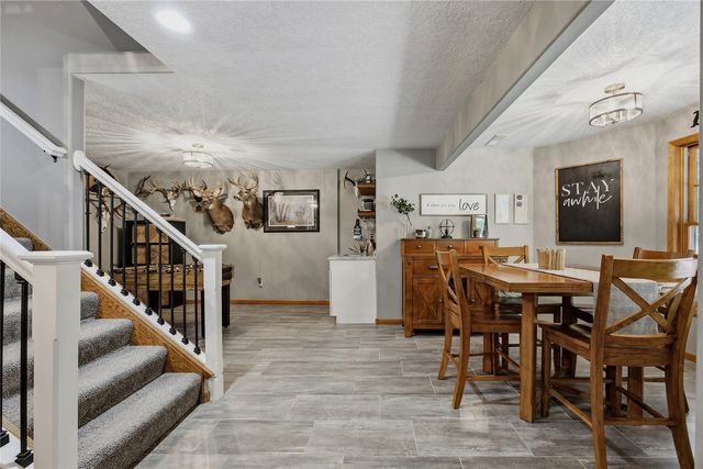 4000 Mehaffey Lane NE, Solon, IA 52333