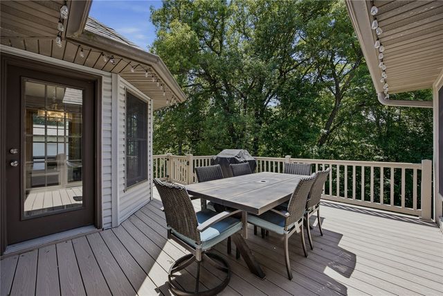 4000 Mehaffey Lane NE, Solon, IA 52333