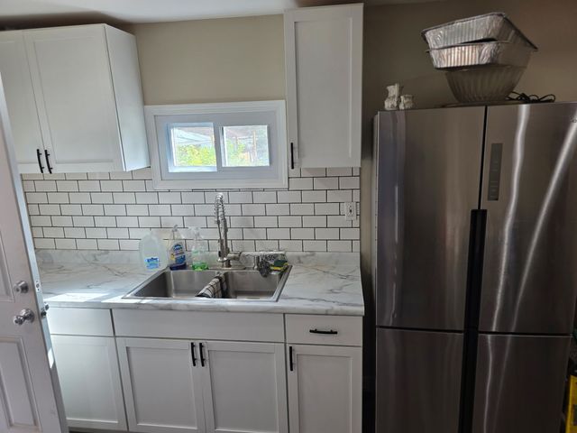 1035 N Long Avenue, Chicago, IL 60651
